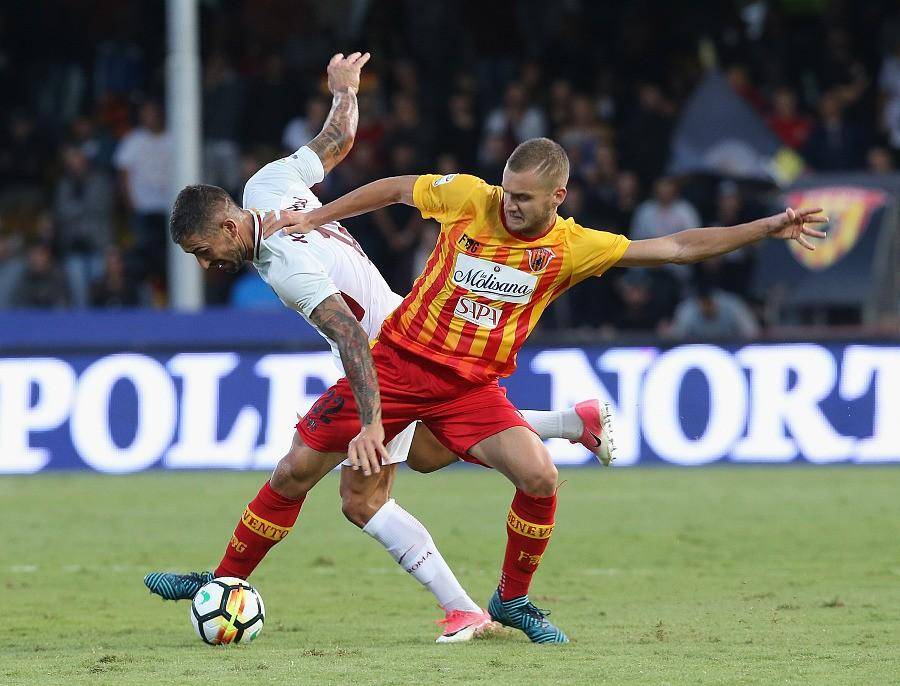 上海申花训练开放日，国际比赛日更衣室发声引欢呼，意甲在即，医务组通报恢复的简单介绍-lpl竞猜