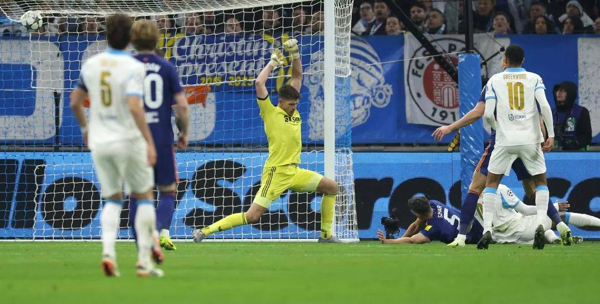 关于勒沃库森发布备战花絮，今晨状态回暖，欧冠任务艰巨，轮换策略成焦点的信息-英雄联盟电竞下注